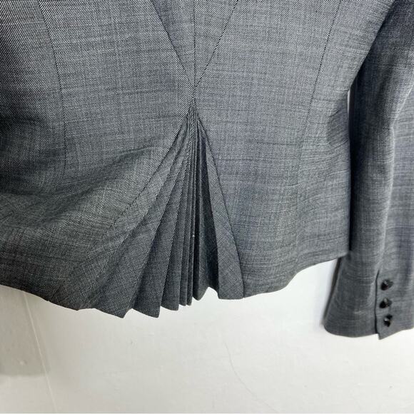 Rebecca Taylor Gray Wool Blend Ruffle Pleated Back Blazer Jacket Size 8 - Picture 9 of 13